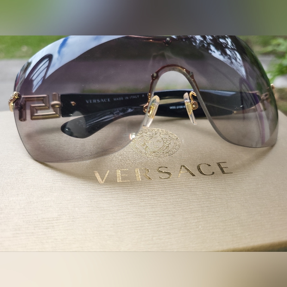 Versace Luxury Sunglasses - Picture 5 of 10